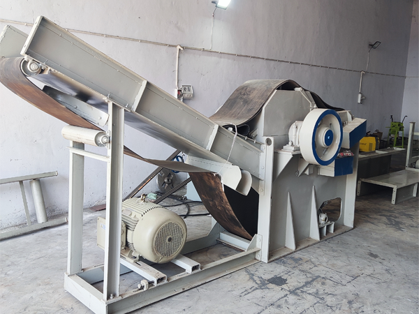 Wood Veneer Chipper Image 1